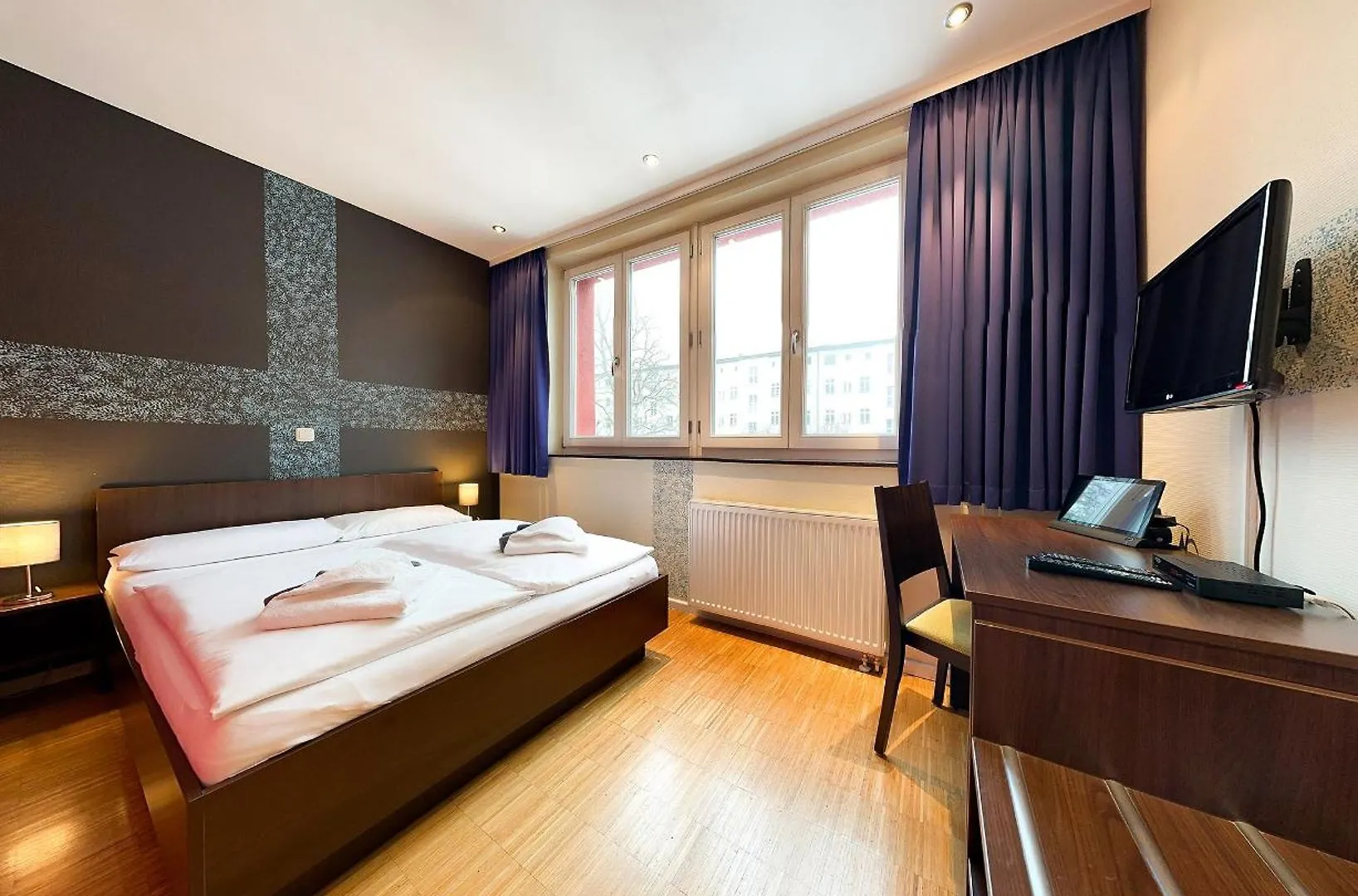 Holi City Apart Hotel Berlim